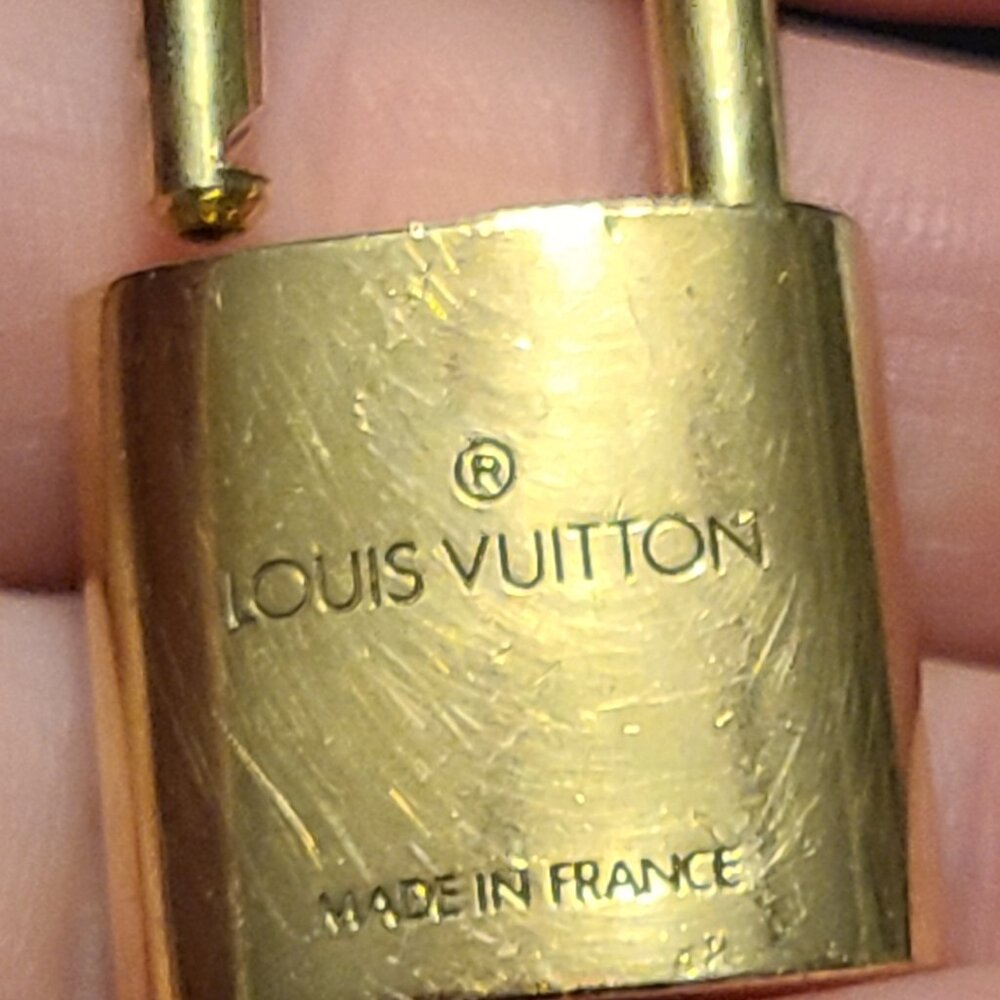 LV Lock & Key # 310 - Picture 8 of 13